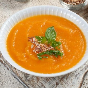 شوربة القرع والجزر والزنجبيل للوقاية من سرطان الثدي