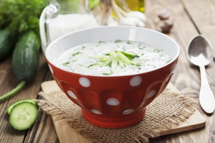 صوص الزبادي بالخيار والنعناع