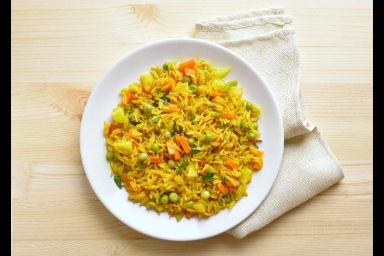 طريقة عمل الأرز بالكاري على الطريقة الأصلية