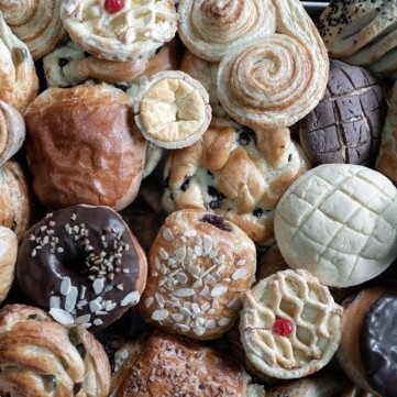 نصائح لتجميد المعجنات والبيتزا من دون فقدان القوام