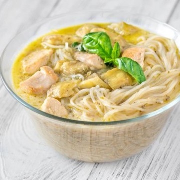 شوربة الدجاج بالشعيرية الأصلية