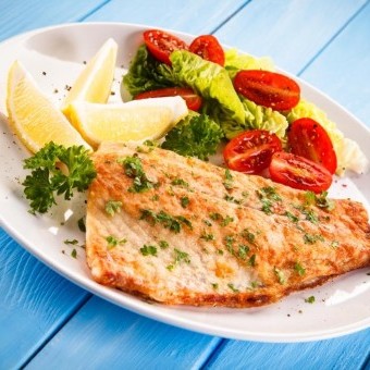 سمك بصوص الليمون والزبدة