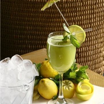 عصير الليمون المنعش