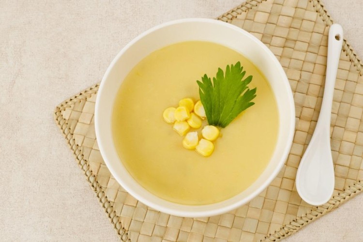 طريقة عمل شوربة الذرة دون دجاج