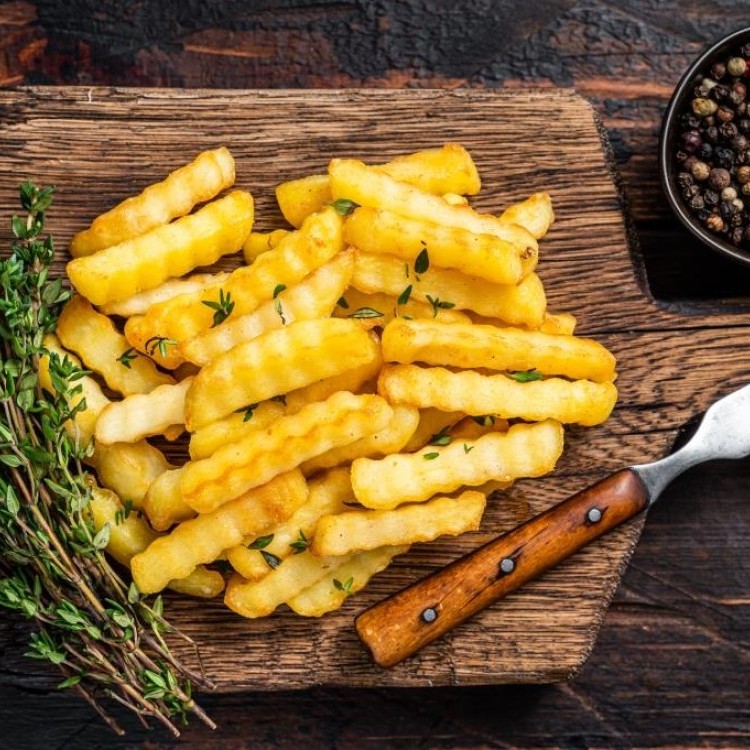 ملح إكليل الجبل وهو مصنوع من إكليل الجبل الطازج