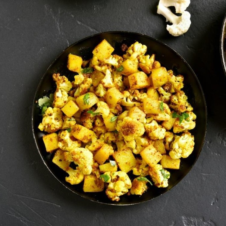 سلطة البطاطس والزهرة