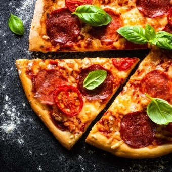 البيتزا السريعة بالتورتيلا