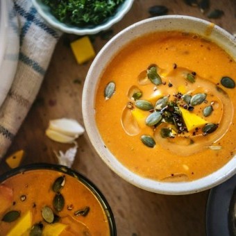 شوربة القرع والعدس المغذية