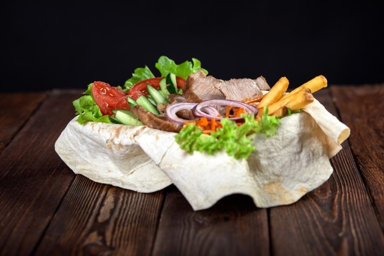 سلطة دونر الكباب