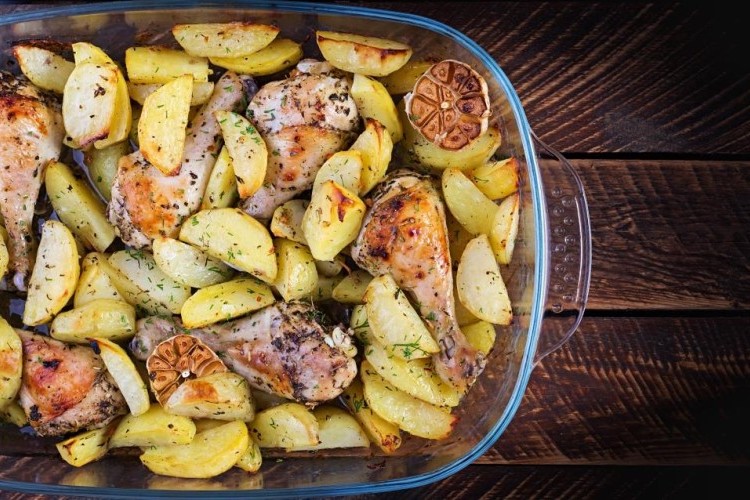 صينية دجاج بالبطاطس