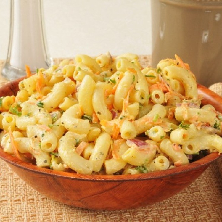 وصفات سلطات معكرونة لوجبات سريعة وشهية