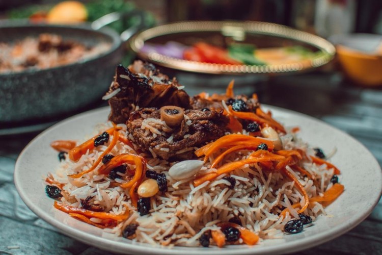 بلوف اوزبكي بقدر واحد