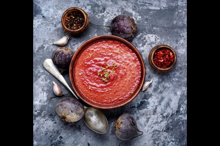 صلصة الطماطم بالبنجر