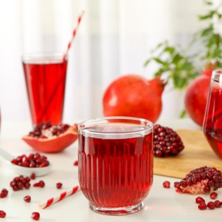 بموسم الرمان: طرق عمل ألذ عصائر الرمان الطبيعية المفيدة