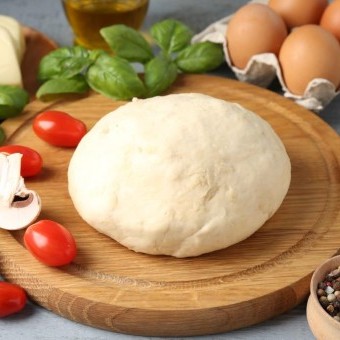 عجينة البيتزا المنزلية
