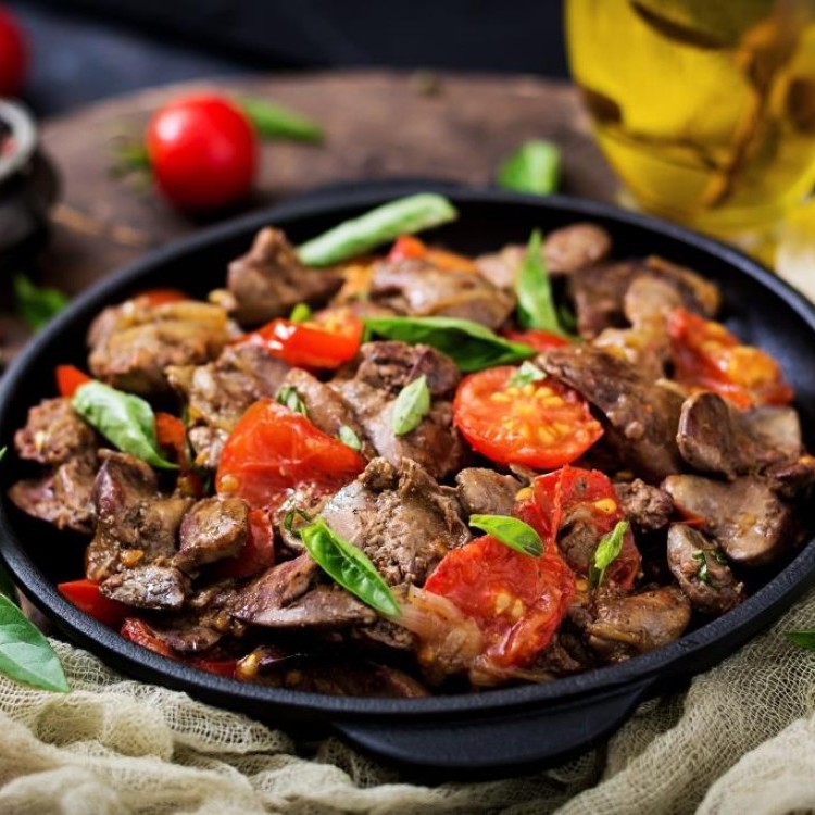 كبدة بقرية بالبصل والطماطم