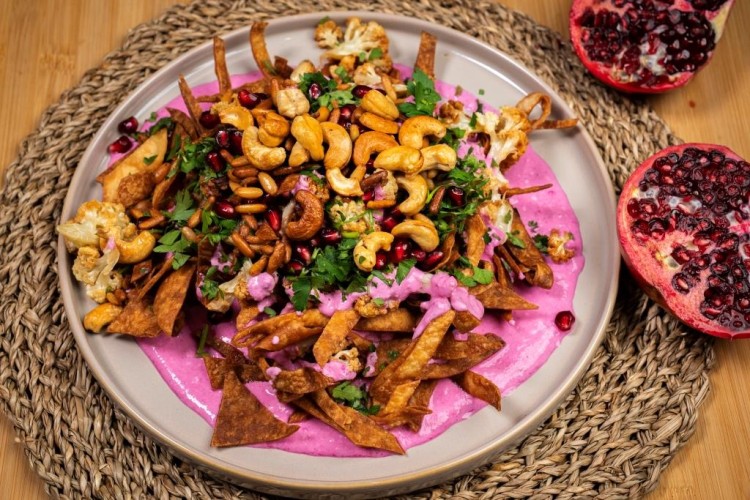 فتة القرنبيط بالشمندر بالفيديو| مطبخ سيدتي