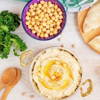 فتة باللبن للفطور
