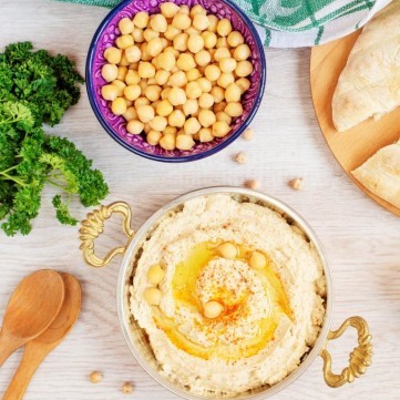 فتة باللبن للفطور