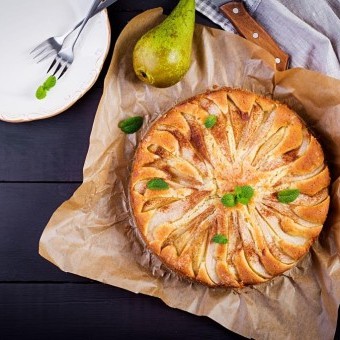 كيكة الإجاص المقلوبة