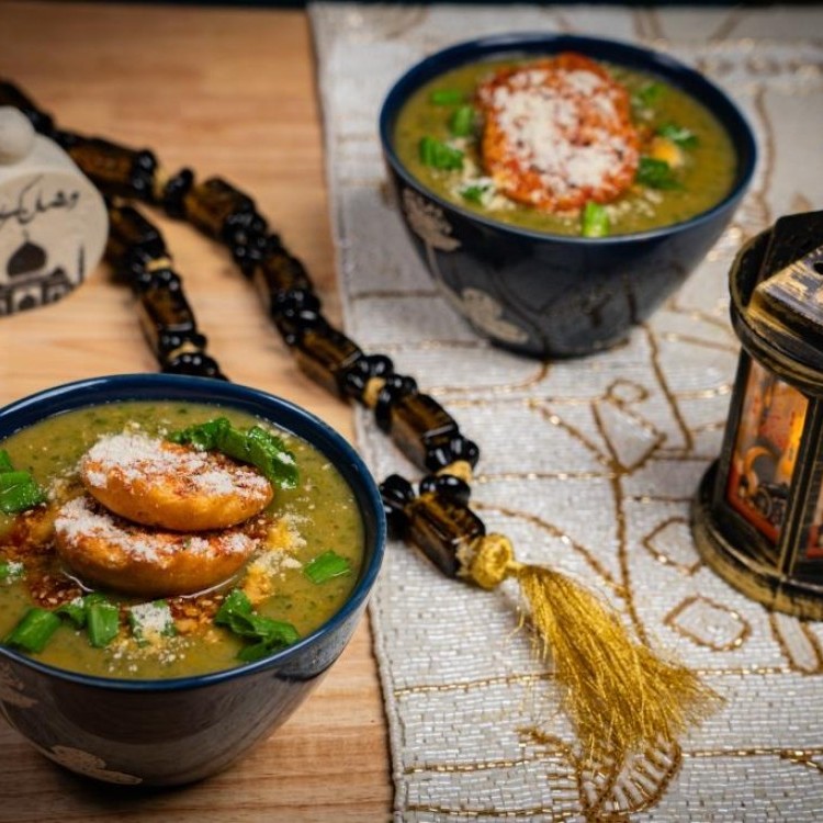 شوربة البطاطس والسبانخ بالدجاج بالفيديو