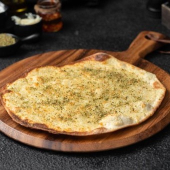 المناقيش بالجبن والتيركي