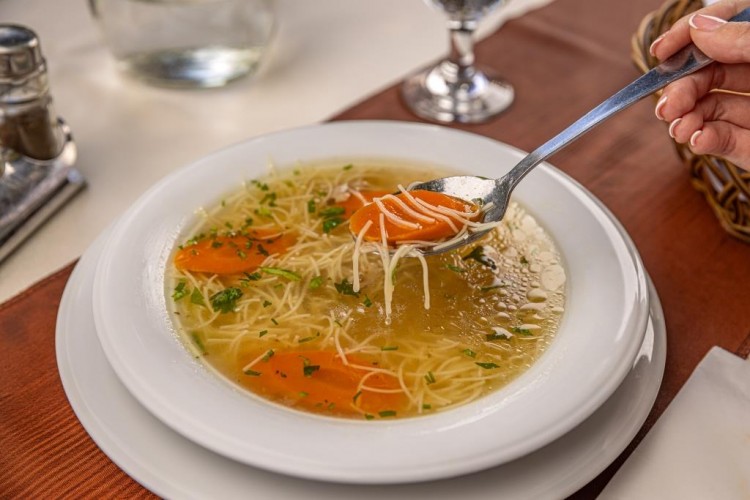 شوربة شعيرية بالبطاطس والجزر