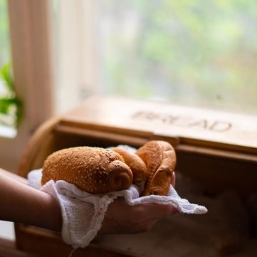 نصائح لحفظ الخبز المنزلي طازجاً لفترة أطول دون تجميد