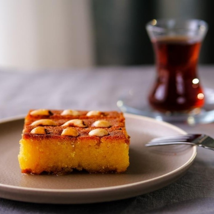 البسبوسة بالسميد والزبادي