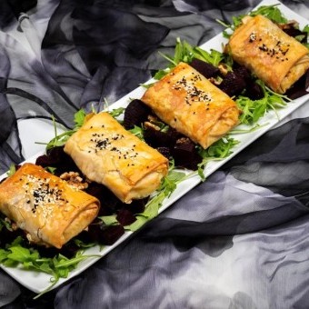 سلطة لفائف جبنة الفيتا بالشمندر بالفيديو