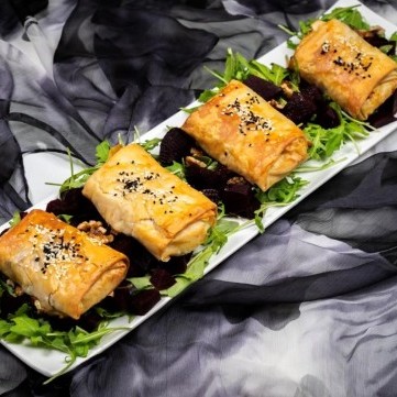 سلطة لفائف جبنة الفيتا بالشمندر بالفيديو