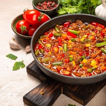 يخنة الخضار بالطماطم والبصل للرجيم