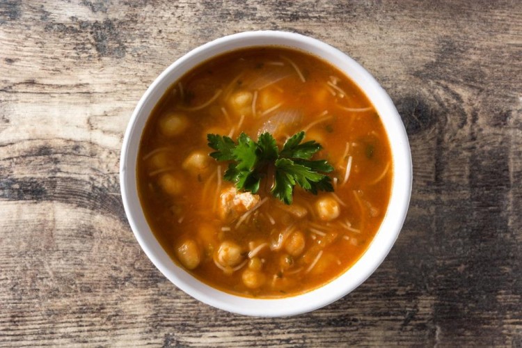 شوربة حريرة بالحمص الحبّ