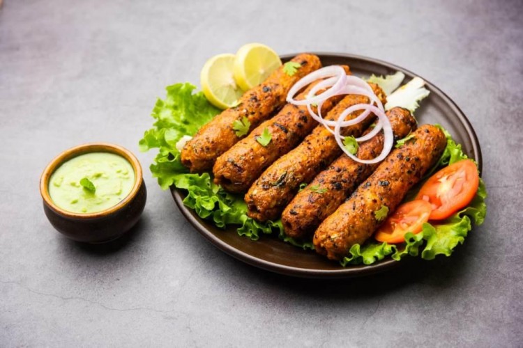 كفتة الدجاج المشوية على الفحم