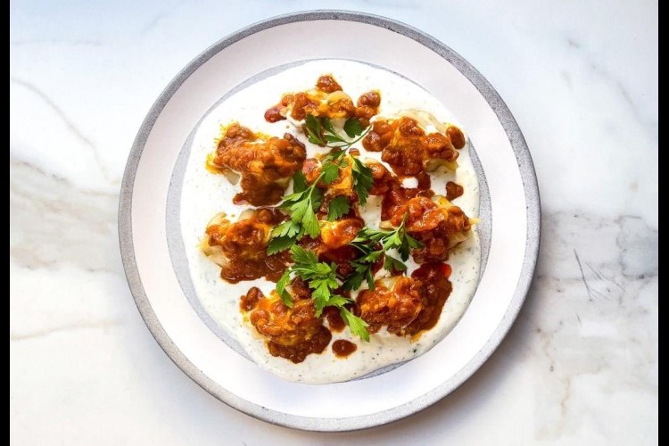 طبق مانتو أفغاني