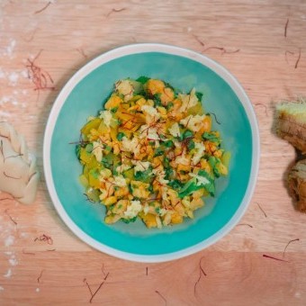 حشوة الدجاج مع الزعفران لسمبوسة رمضان