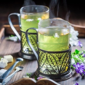 مشروب الشاي الأخضر للوقاية من سرطان الثدي