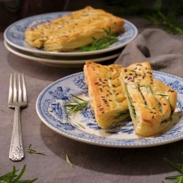 فطيرة الزعتر الأخضر المالحة