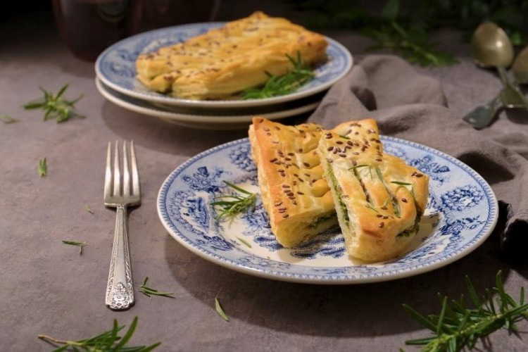 فطيرة الزعتر الأخضر المالحة