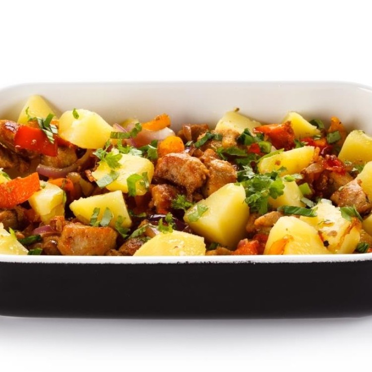 صينية بطاطس باللحمة