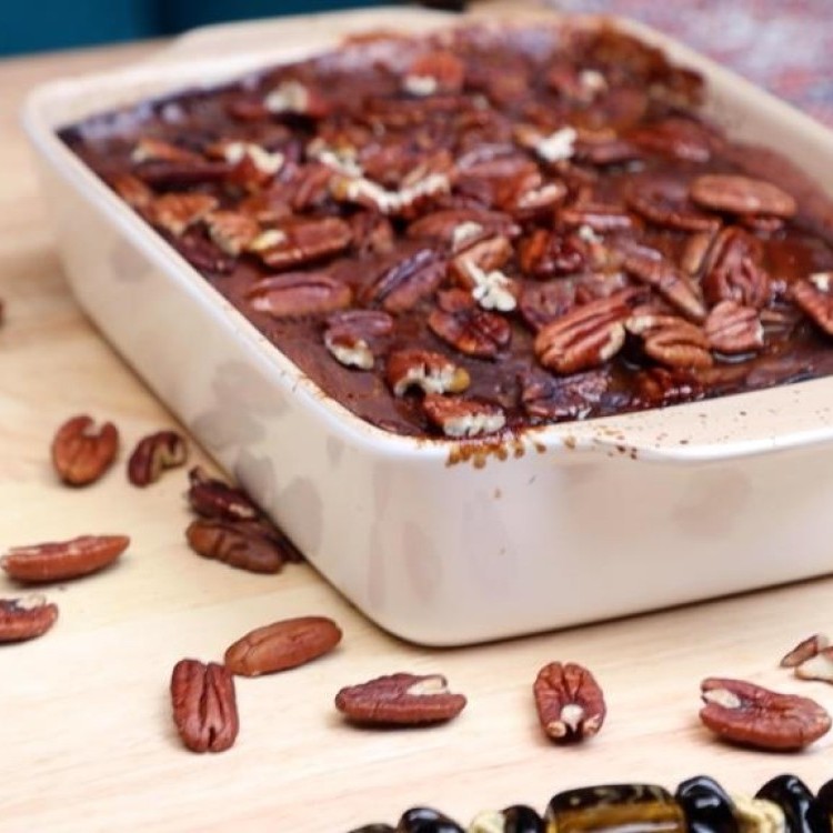 سوفليه التمر والجوز المخبوز بالفيديو