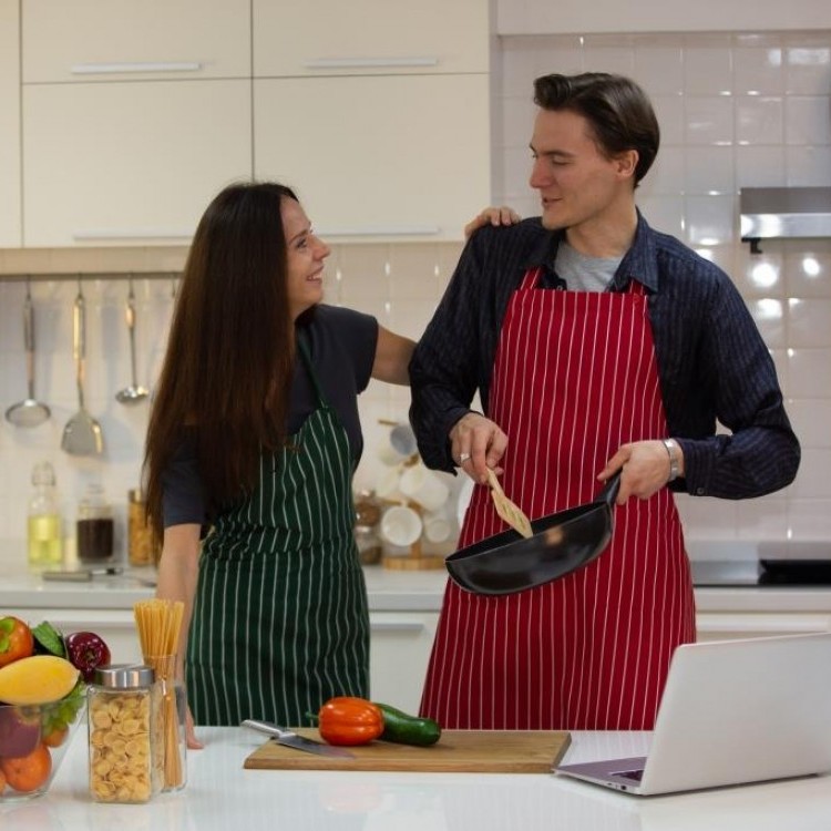 نصائح للعمل في المطبخ مع زوجك!