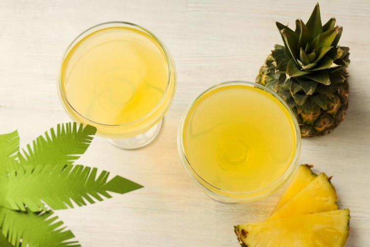عصير الأناناس الطبيعي