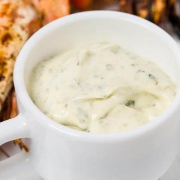 صوص الرانش بالثوم والبقدونس