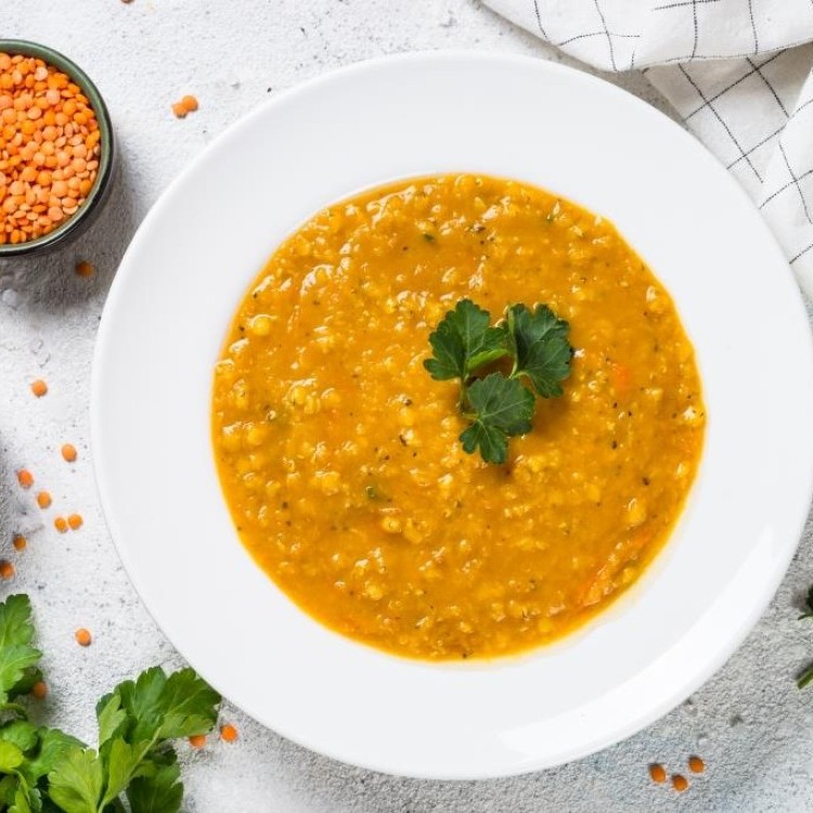 شوربة العدس مع الأرز الشتوية