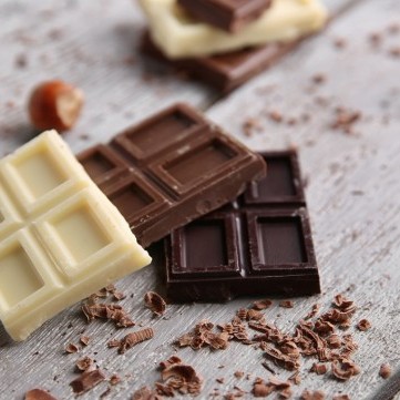 كيف نميز بين الشوكولاتة الأصلية والمزيفة