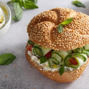 ساندويش اللبنة والخضار
