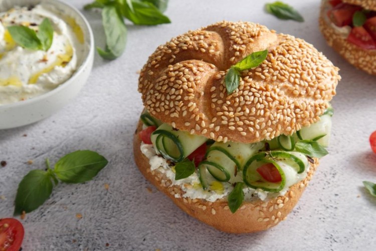 ساندويش اللبنة والخضار