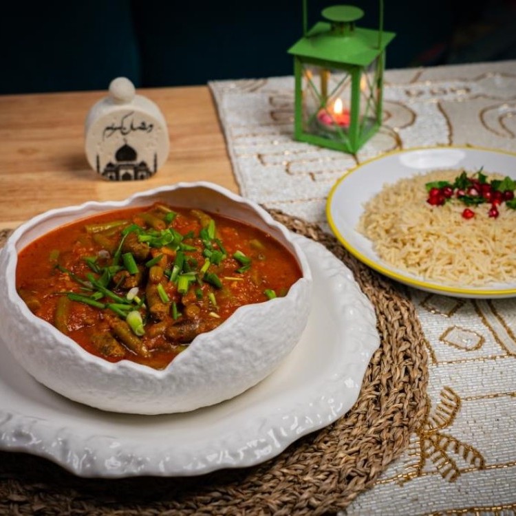 فاصولياء خضراء مع السجق بالفيديو