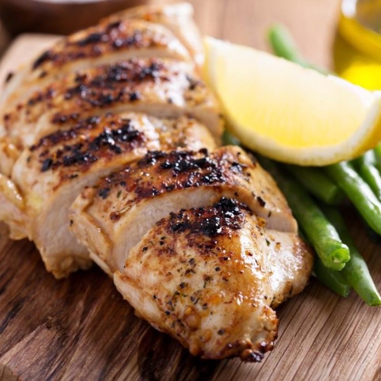 دجاج مشوي بالزبدة والثوم